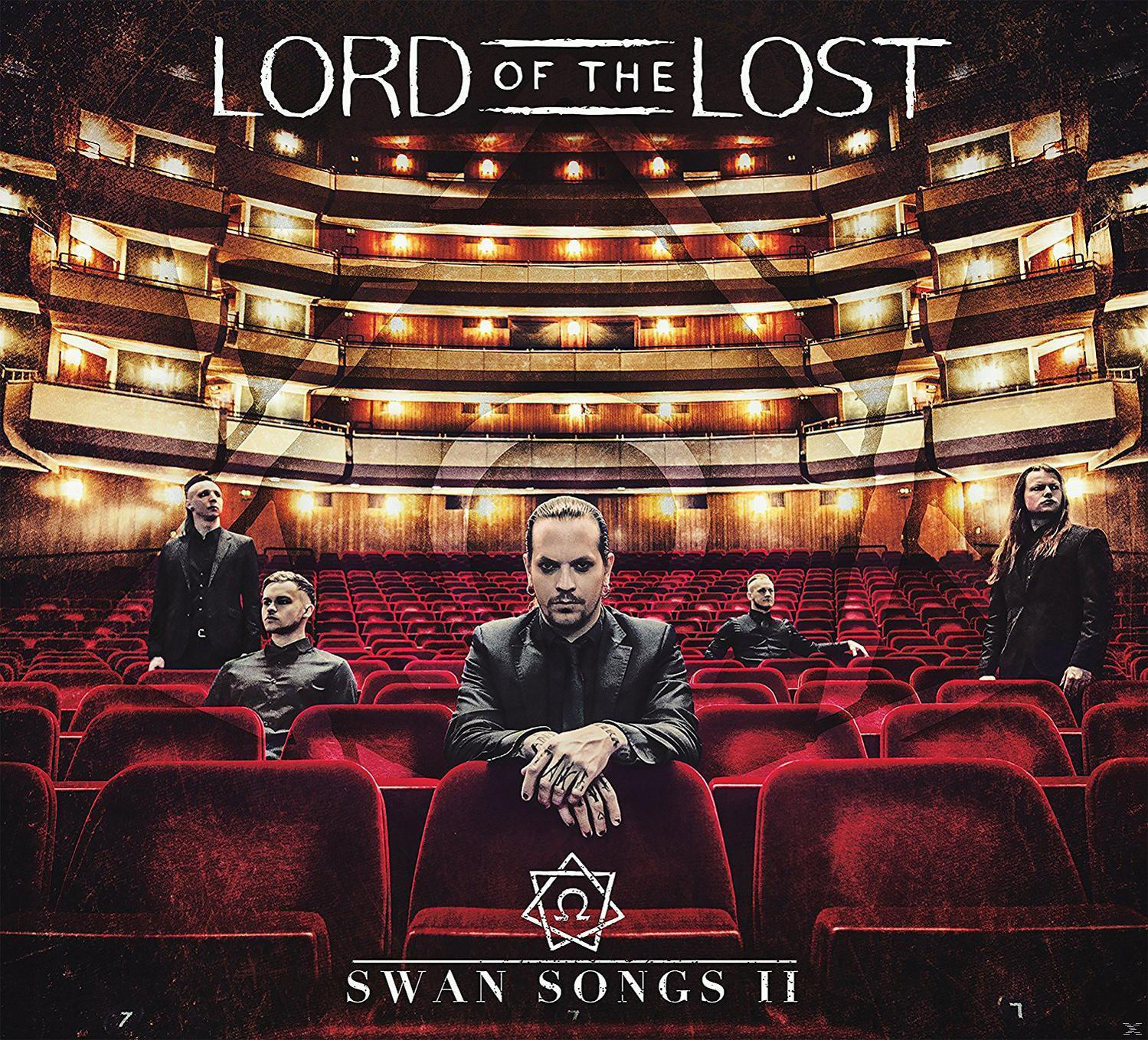 Lord of the Lost Albumcover. Bandmitglieder in einem Theater, rote Sitze, das Logo der Band unten.