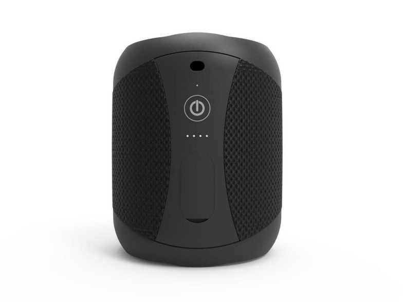Un amplificador estéreo negro con varias perillas y botones.