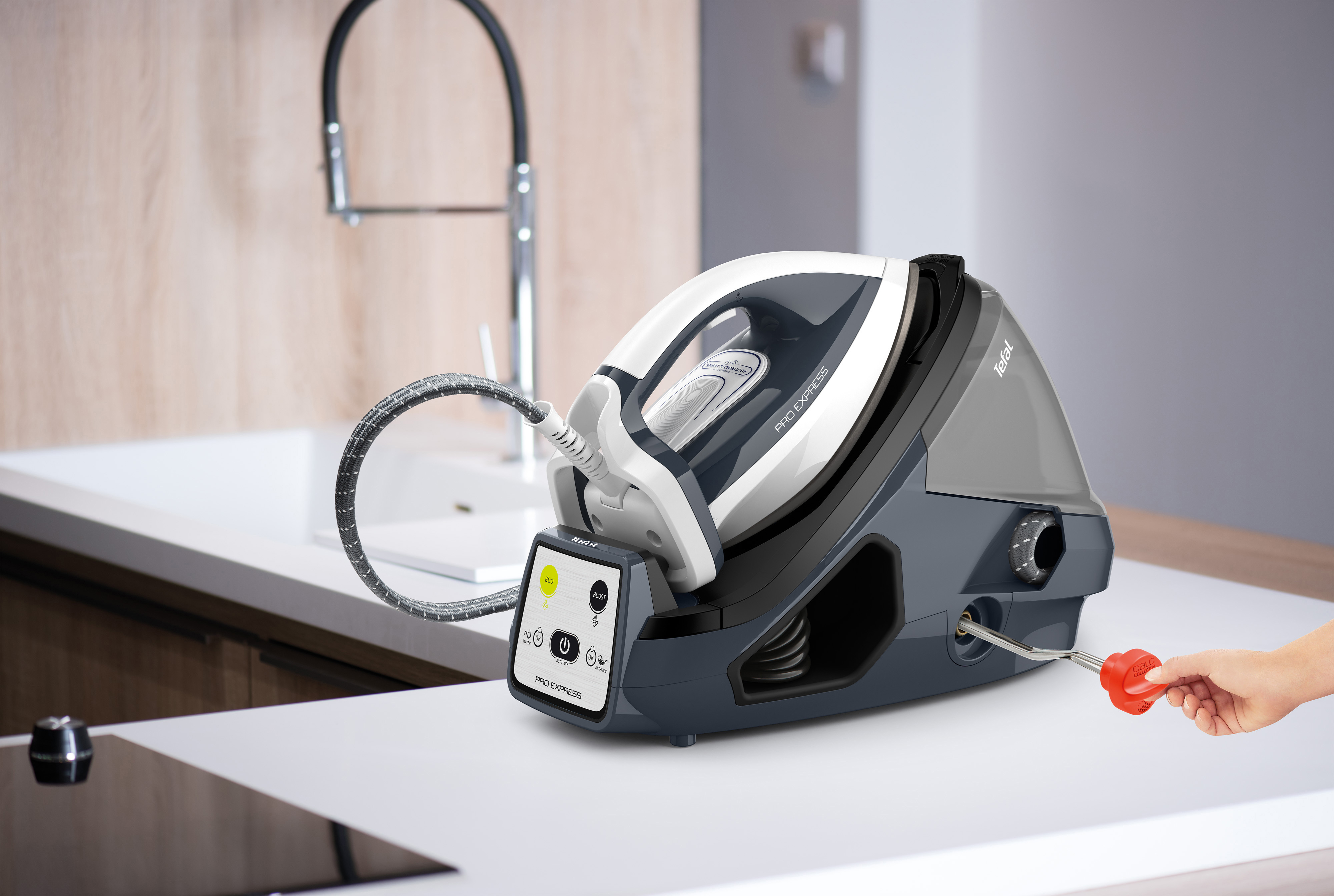 TEFAL GV7832 Pro Express Dampfbügelstation 2400 Watt, 7,5 bar