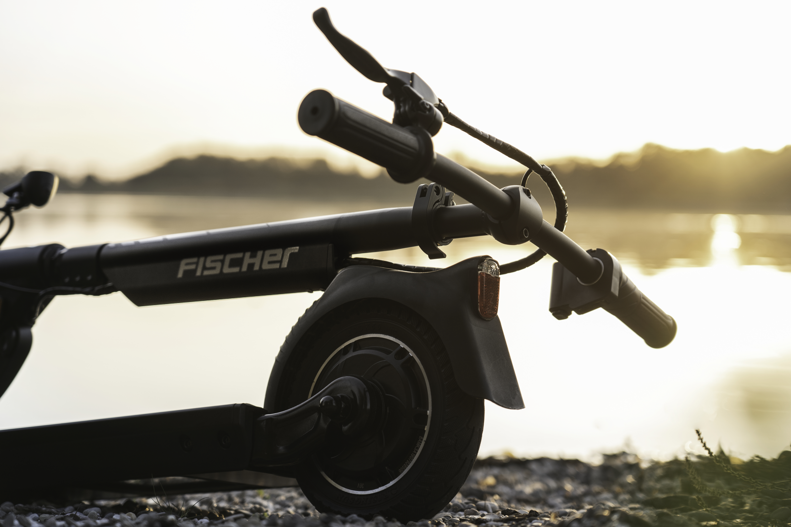 FISCHER 61346 IOCO 1 E-Scooter (8 Zoll, Schwarz)
