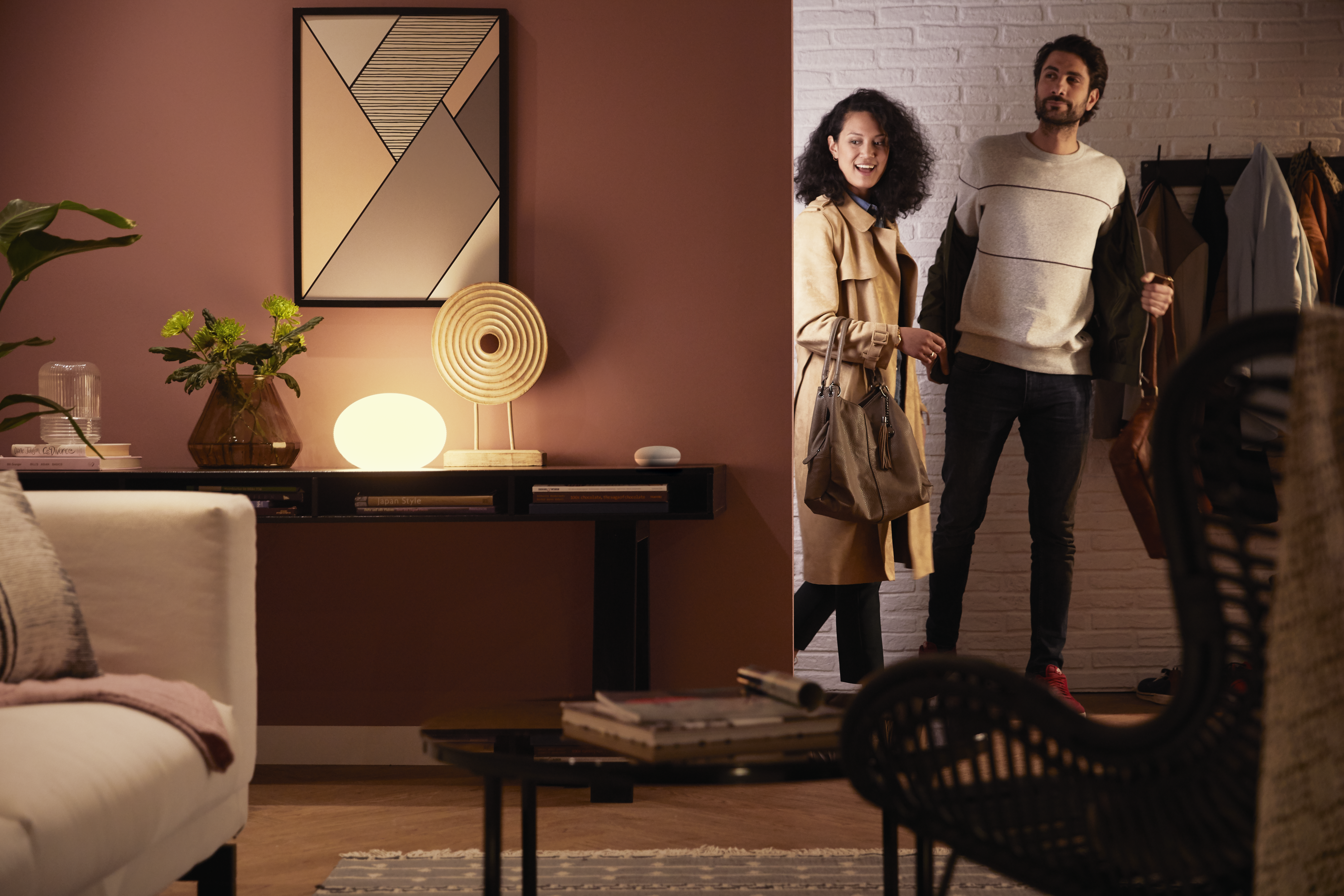 PHILIPS Hue White & Col. Amb. E27 Starter Set Bluetooth LED Leuchtmittel RGB