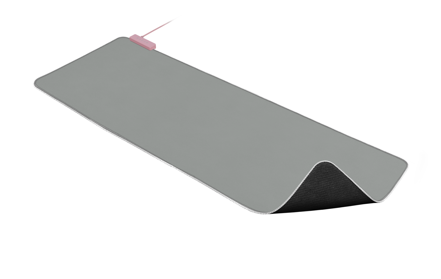 Ein graues Mauspad mit weißem Rand und einer rosa Lasche oben. Das Pad ist leicht gebogen.