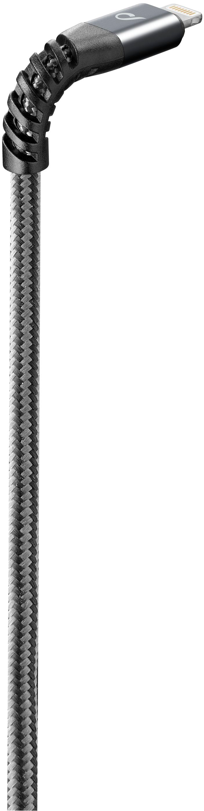 Silbernes Lightning-Kabel mit geflochtenem Kabel und abgewinkeltem Stecker. Weißer Hintergrund.