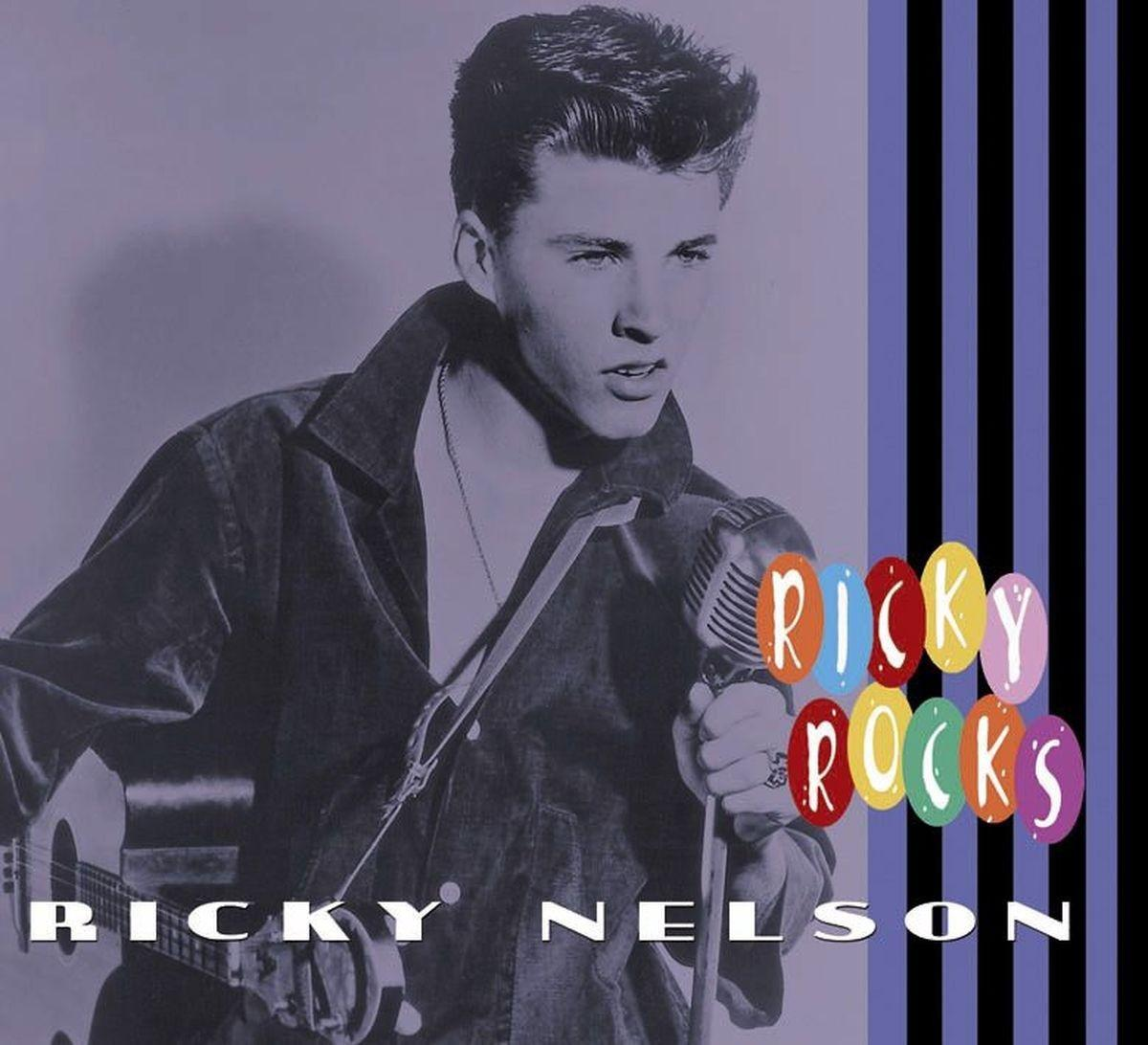 Ricky Nelson album borítója. Ricky gitárral és mikrofonnal. Színes felirat.