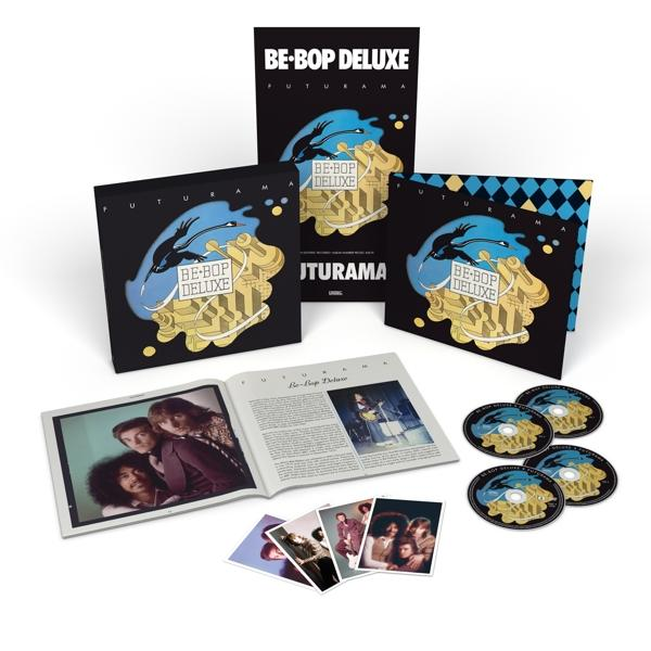 Be-Bop Deluxe Album-Set. Mehrere Albumcover, ein Booklet und Discs werden gezeigt.