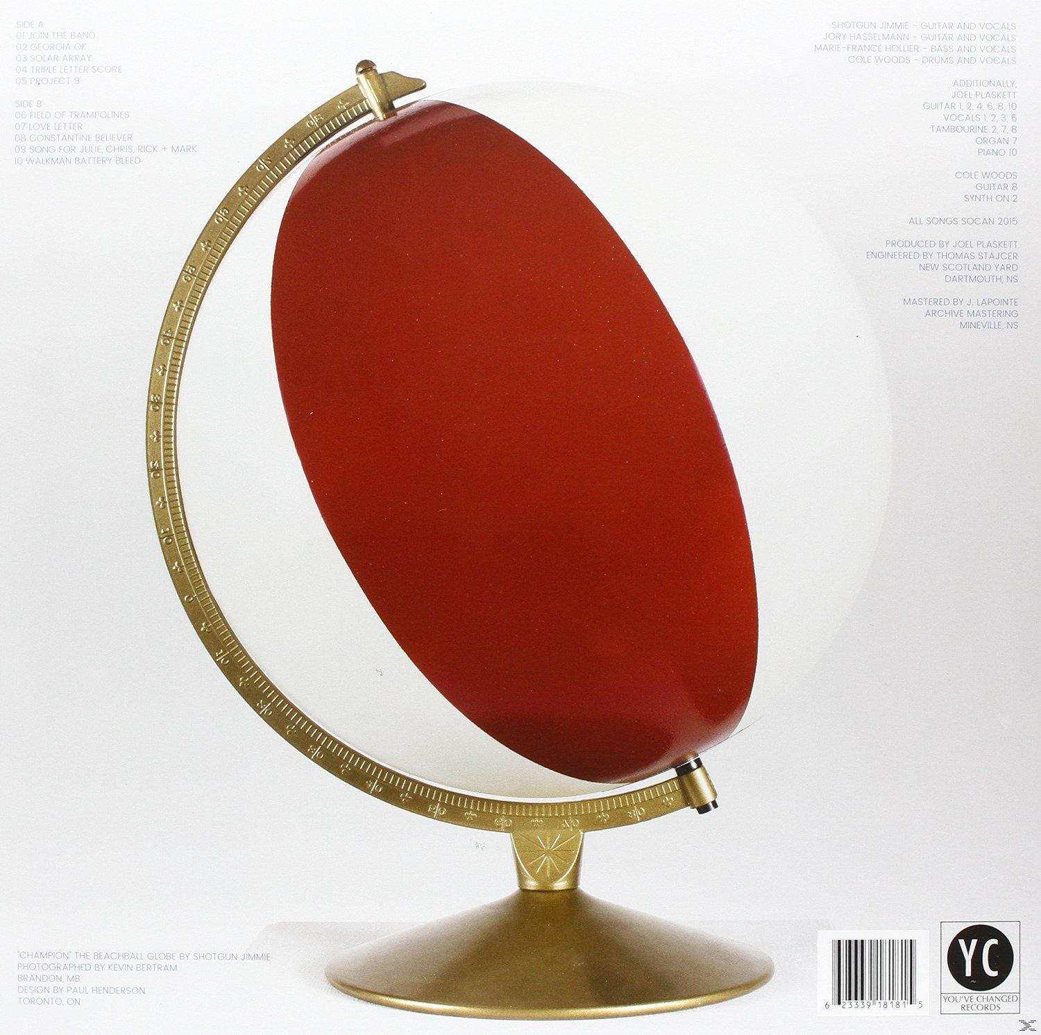 Globus mit roten und weißen Abschnitten auf einem goldenen Ständer. Der Albumtitel ist auf der Rückseite.