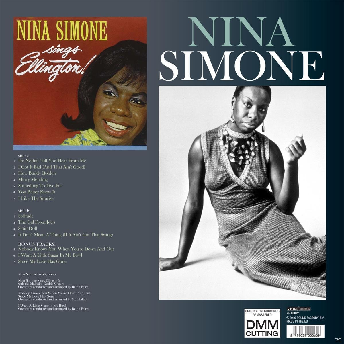 Nina Simone sings Ellington! album borítója. Nina Simone mosolyog. Szöveg és a dalok címei láthatók.
