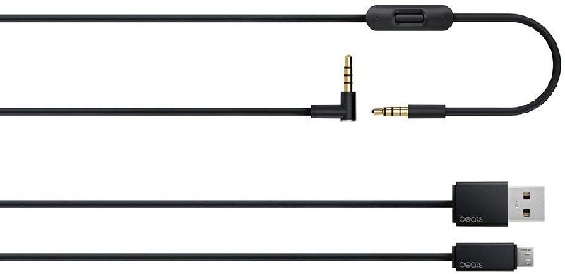 Cables de audio negros: un cable con botón, uno con conector de 3,5 mm y USB a micro USB.