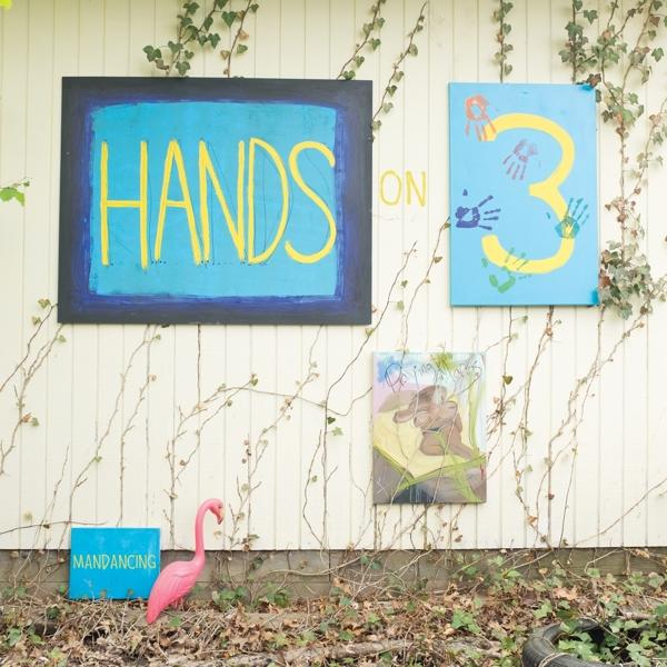 - On 3 Mandancing Hands (CD) -