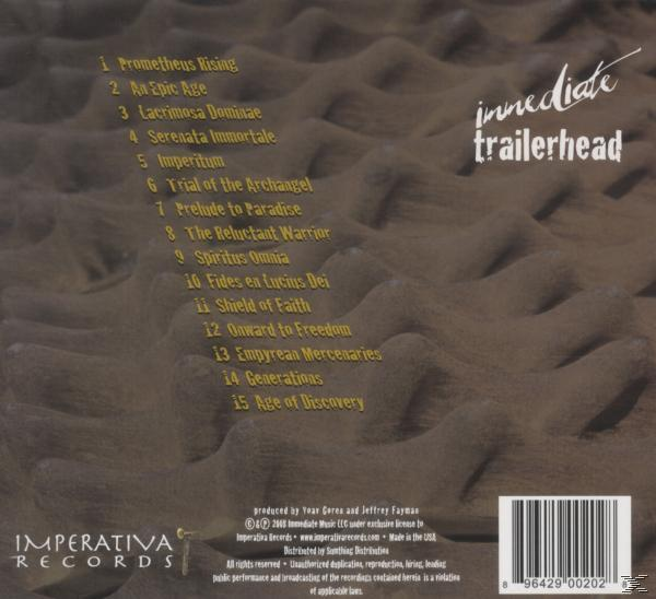 Rückseite einer CD mit Titelliste, Credits und Logo. Der Hintergrund ist braun mit Schrift.