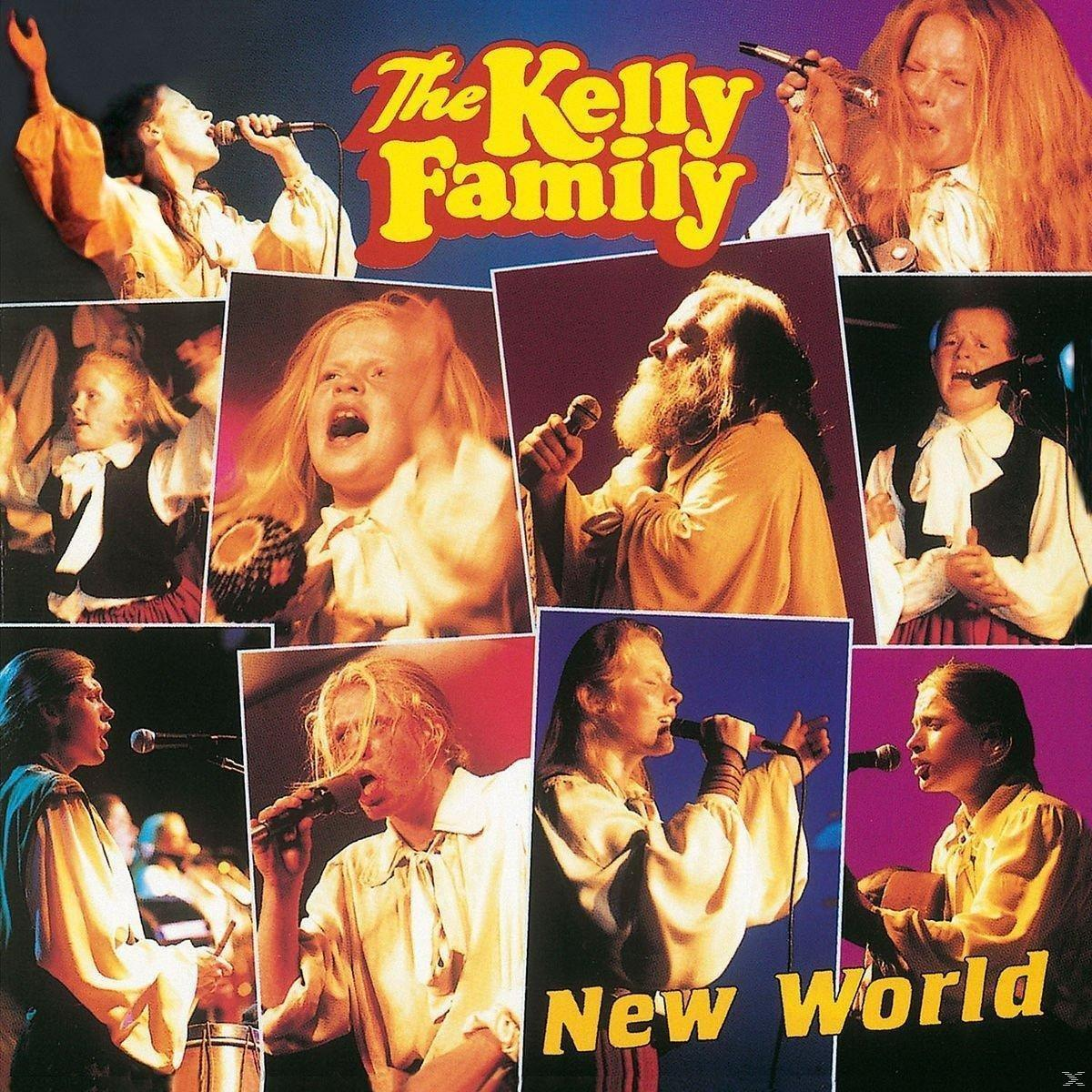 Albumcover der Kelly Family, Bandmitglieder singen mit Mikrofonen.