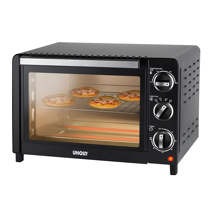 Ein schwarzer Ofen mit vier Pizzen darin. Er hat Temperatur- und Timer-Regler. Der Markenname 'UNOLD' ist sichtbar.