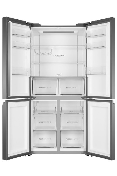 Refrigerador abierto con varios estantes y cajones, interior vacío.