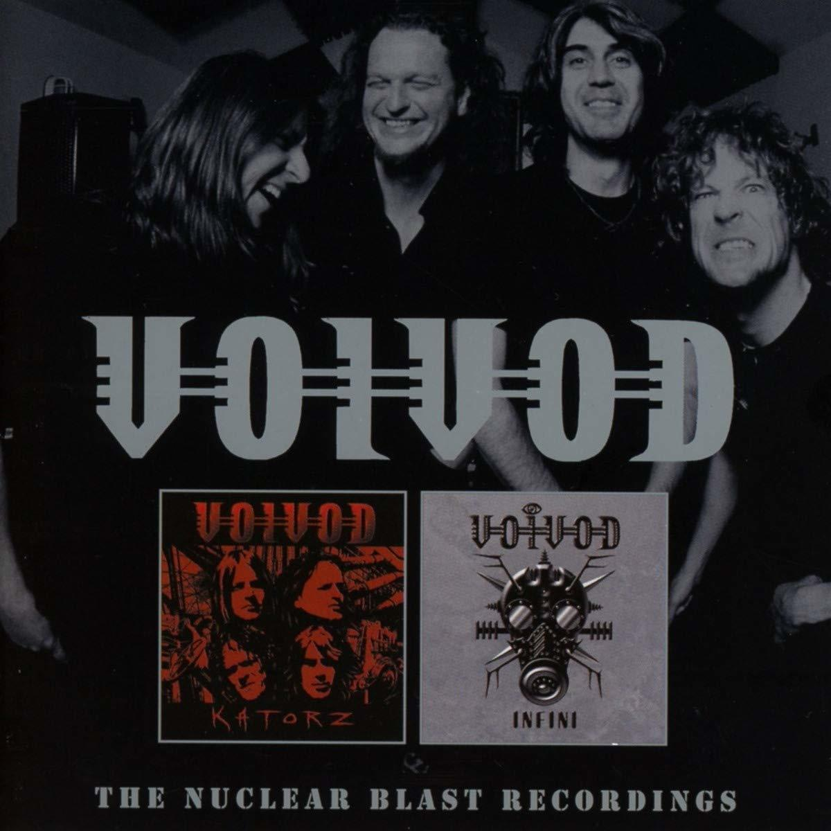 Voivod zenekar album borítója. Két album borítója látható a zenekar tagjaival.