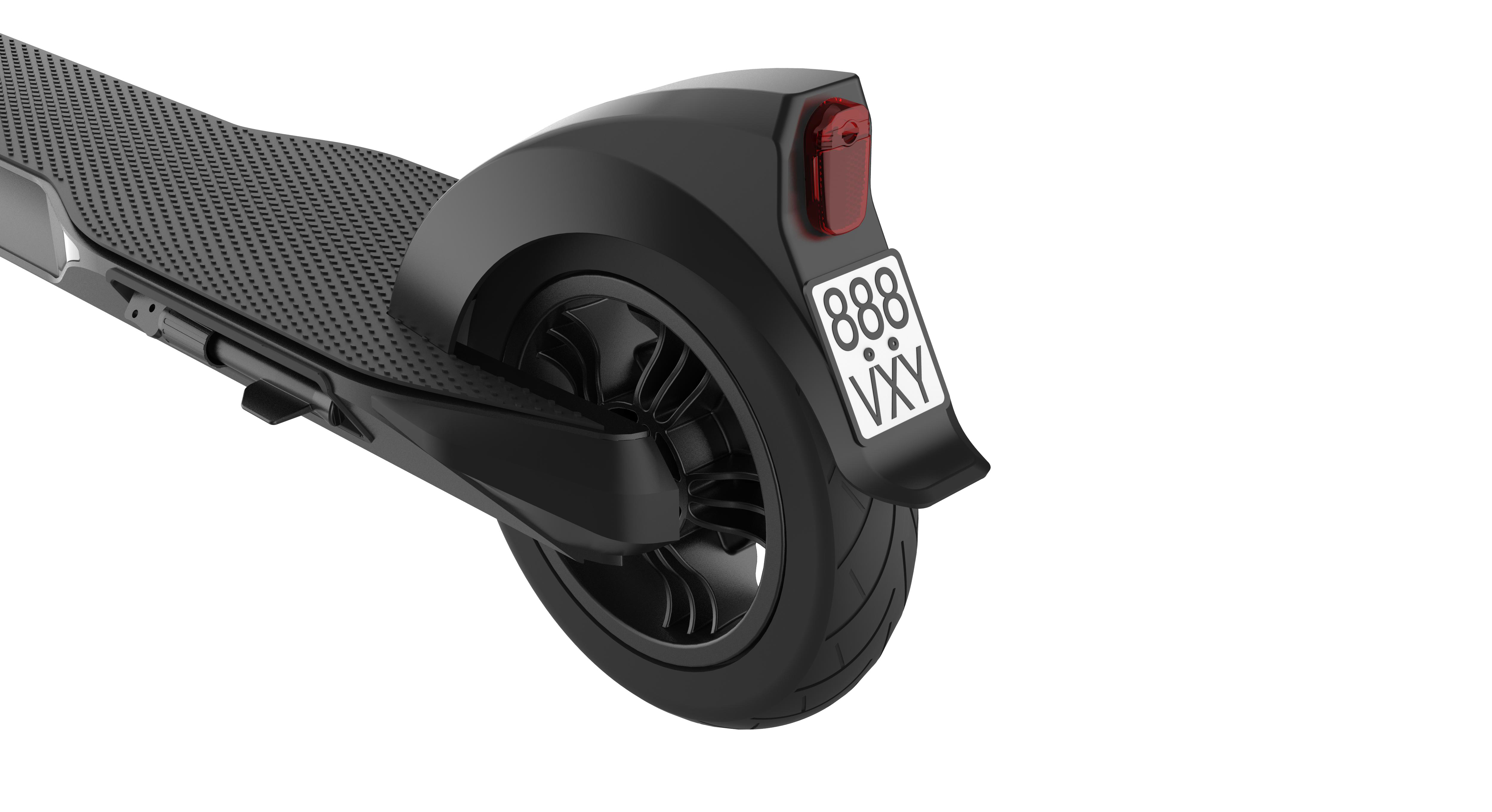 Schwarzes E-Scooter-Heck mit Rad, Nummernschild und rotem Licht.
