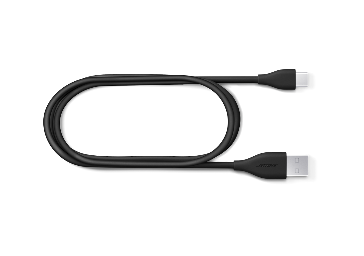 Zwarte USB-kabel met een USB-C-connector aan één kant en USB-A aan de andere kant.