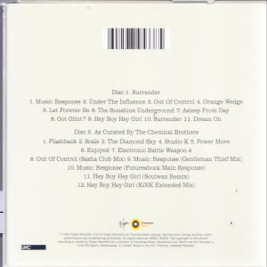 Eine Sammlung von Peaky Blinders CDs, Fotos und einer Karte. Weißer Hintergrund.