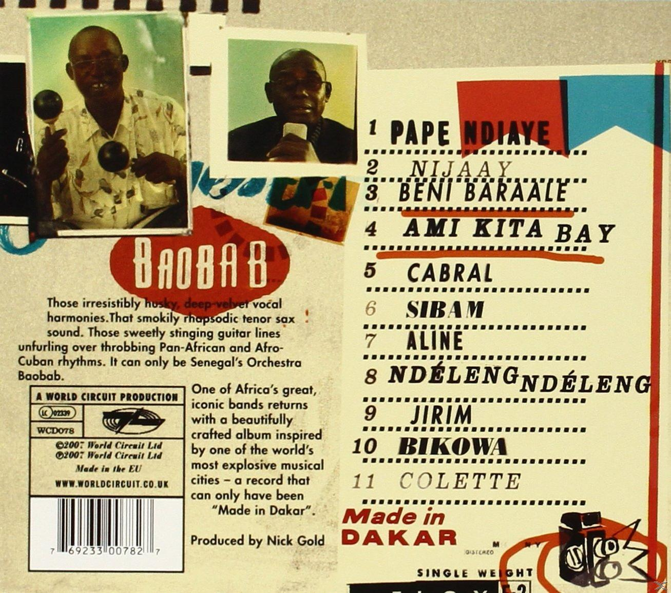 Az albumborító a dalokat sorolja fel, köztük a Pape Ndiaye-t. Két férfi képét és egy logót tartalmaz.
