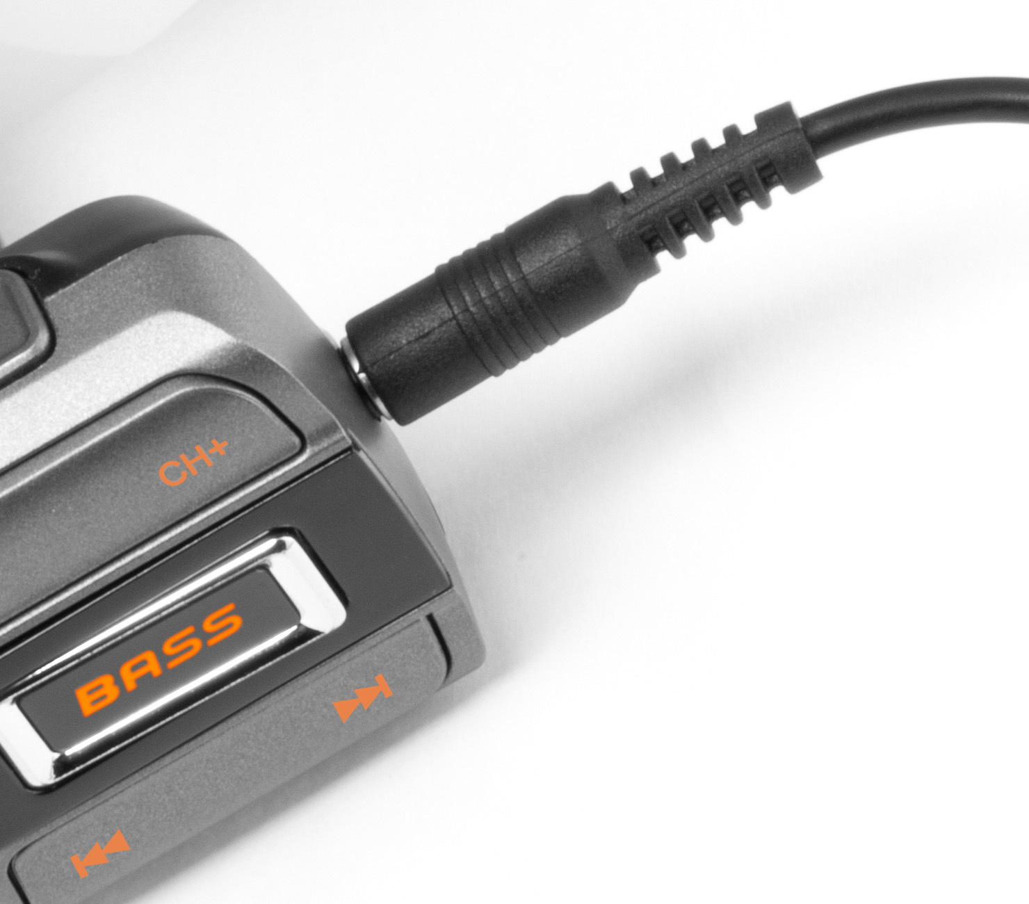 TECHNAXX FMT1350BT Transmitter & Bass Booster