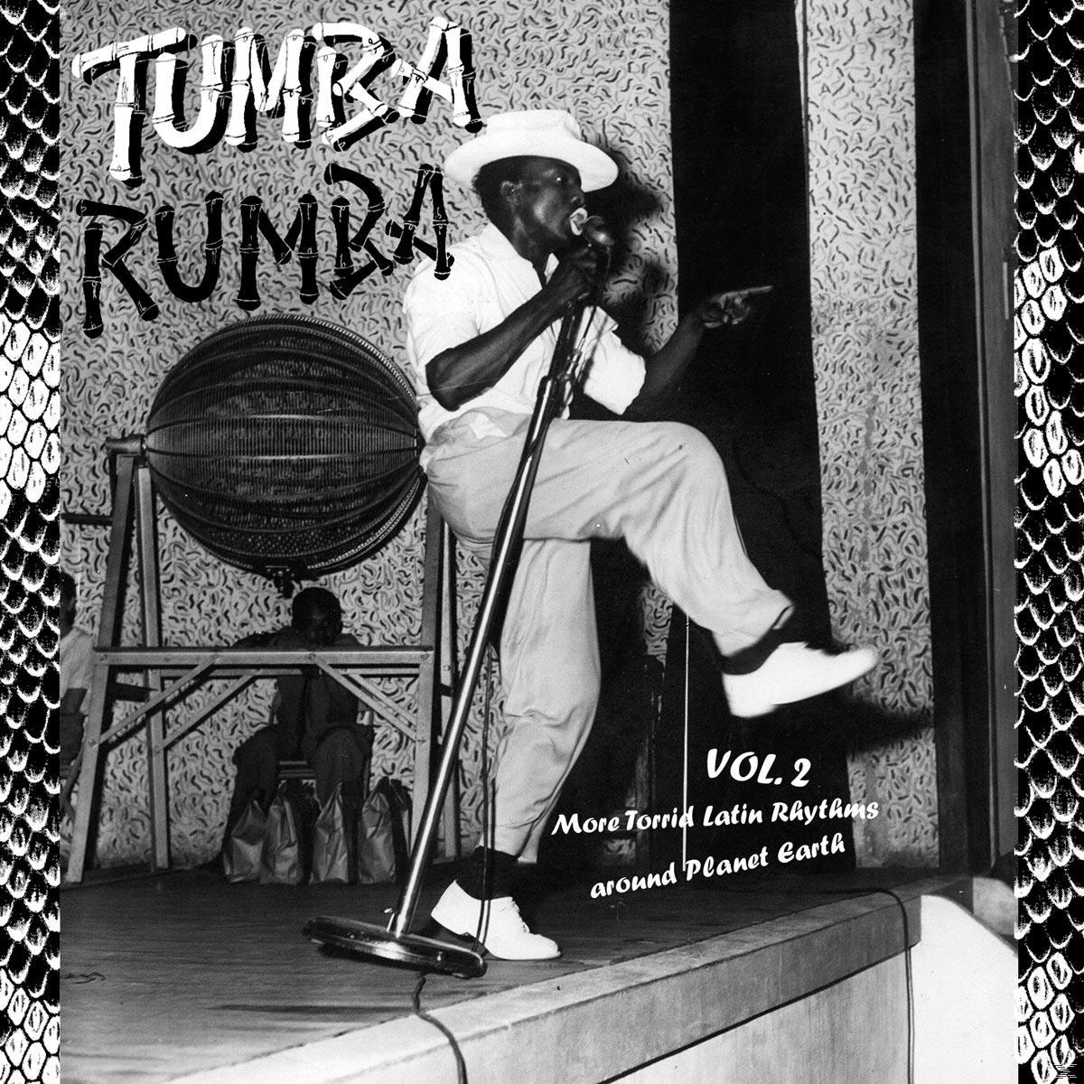 Albumcover mit einem Mann, der in ein Mikrofon singt. Text: 'TUMBA RUMBA VOL. 2', Schwarz-Weiß.