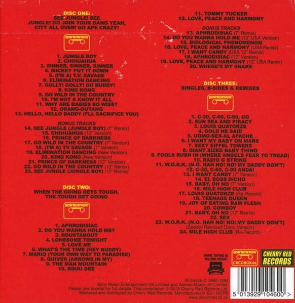 Rückseite einer CD-Box mit Titellisten für drei Discs auf rotem Hintergrund.