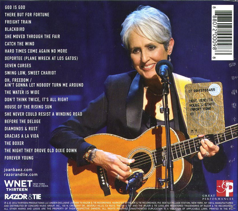 Joan Baez gitározik, mikrofonba énekel. Album borítója dalszövegekkel. Fekete zakót visel.