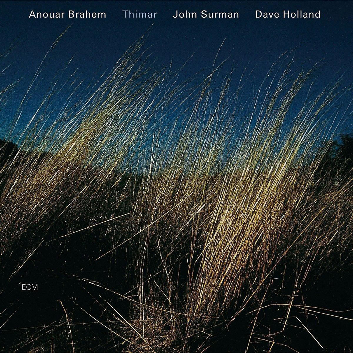 Albumcover mit hohem Gras und blauem Himmel, mit Anouar Brahem, Thimar, John Surman und Dave Holland.