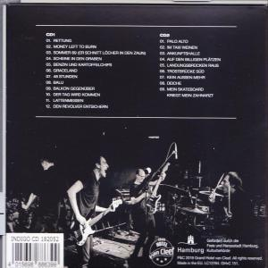 Rückseite eines CD-Covers mit Trackliste, Bandfoto und Text auf Deutsch.