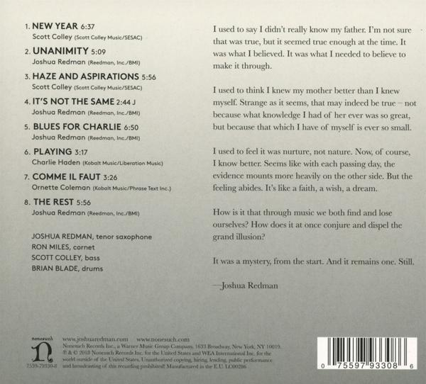 Weißes Buch mit gedrucktem Text. Texte und Grafiken. Schwarz-Weiß-Design.