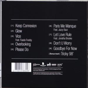 Schwarze CD mit einer Liste von Liedern in Weiß, mit schwarzem Hintergrund. Titeldetails.