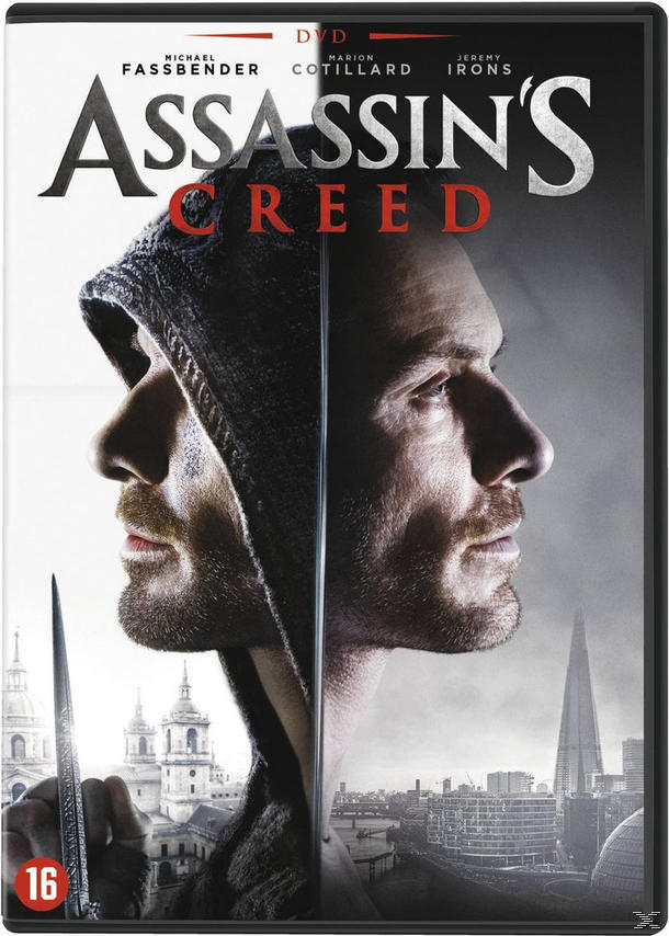 DVD-hoes: Michael Fassbender, Assassin's Creed, gezicht gesplitst, stad op de achtergrond, leeftijd 16.