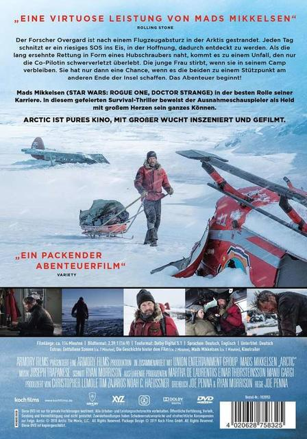 Filmposter: Ein Mann in rotem Mantel zieht einen Schlitten in einer Schneelandschaft mit Flugzeug.