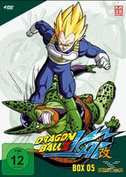 DVD-Cover von Dragon Ball Z, mit einer Figur, die gegen eine andere kämpft. Grün und Blau dominieren.