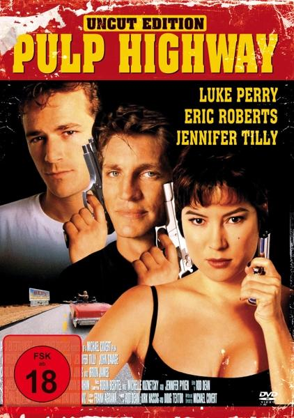 Filmplakat für Pulp Highway. Enthält drei Personen, die Waffen halten. Rotes Auto und Straßenschild sind im Hintergrund zu sehen.