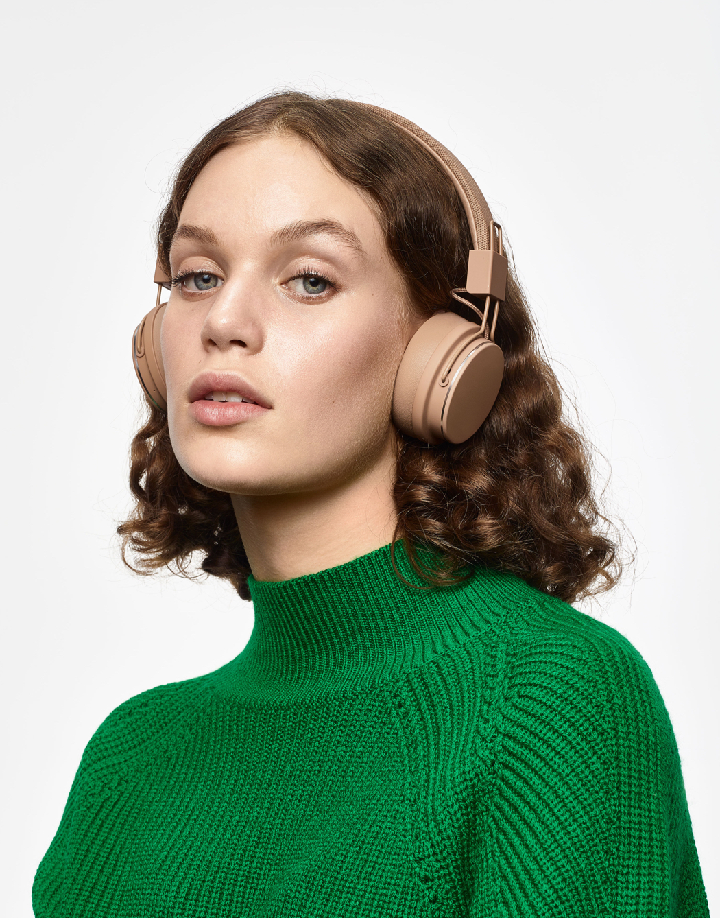 URBANEARS Plattan 2 Kablosuz Kulak Üstü Kulaklık Bej