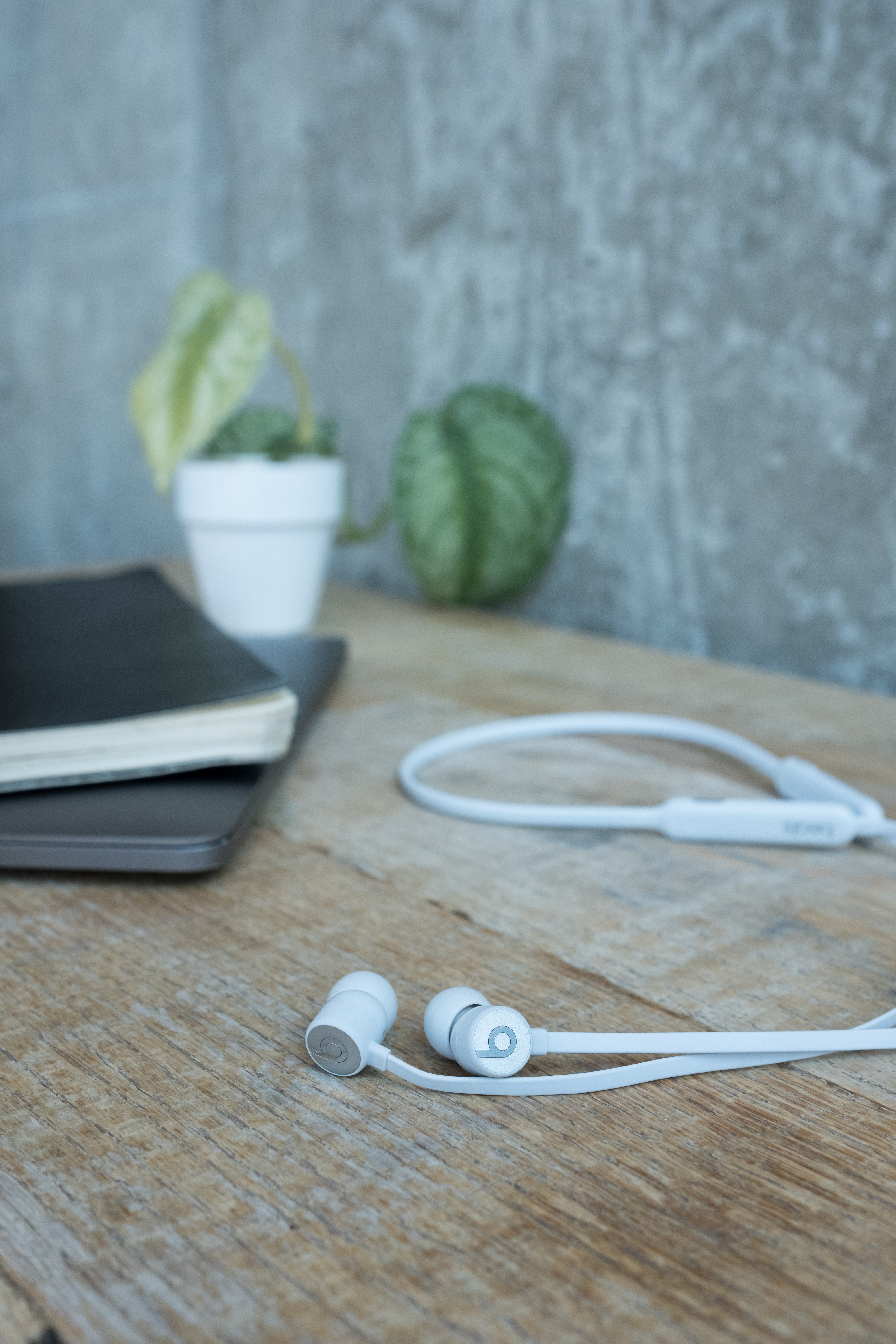 BEATS Satin, In-ear Kopfhörer Bluetooth Silber