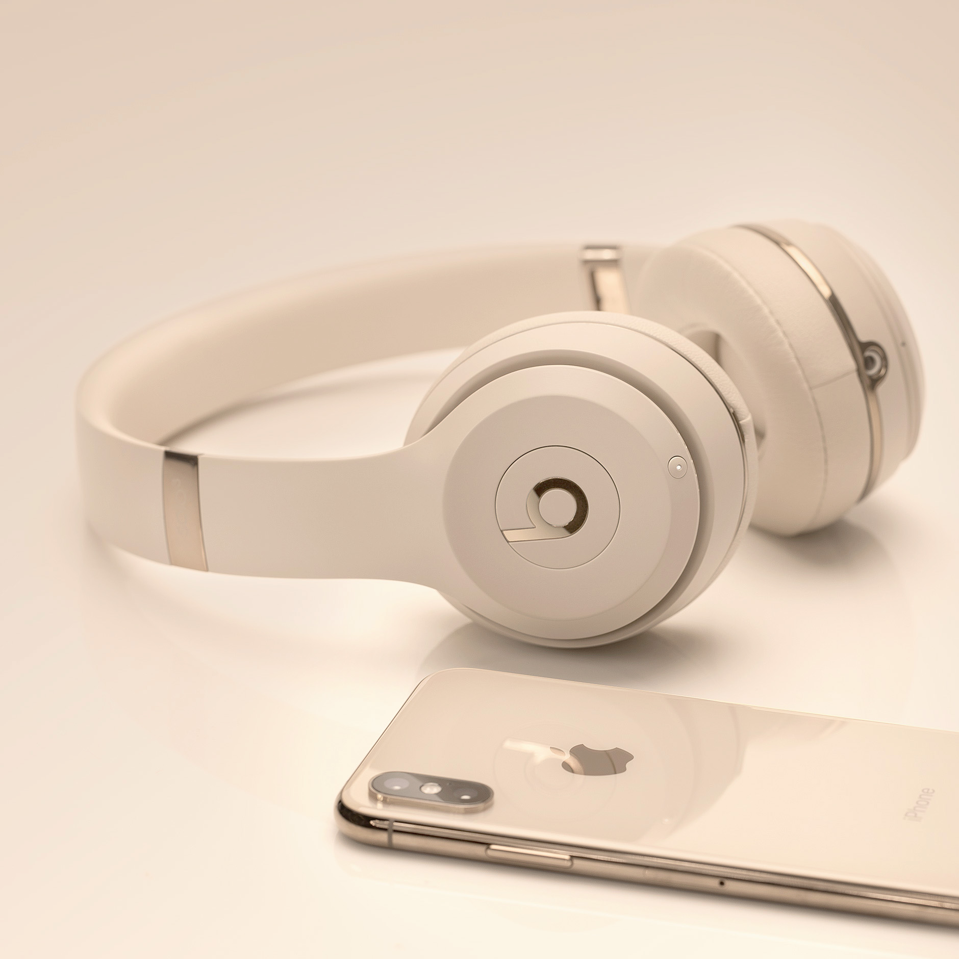 BEATS Solo3, On-ear Kopfhörer Bluetooth Satin Gold