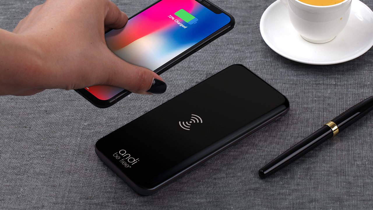 ANDI BE FREE Wireless Fast Charging Powerbank Universell, Schwarz