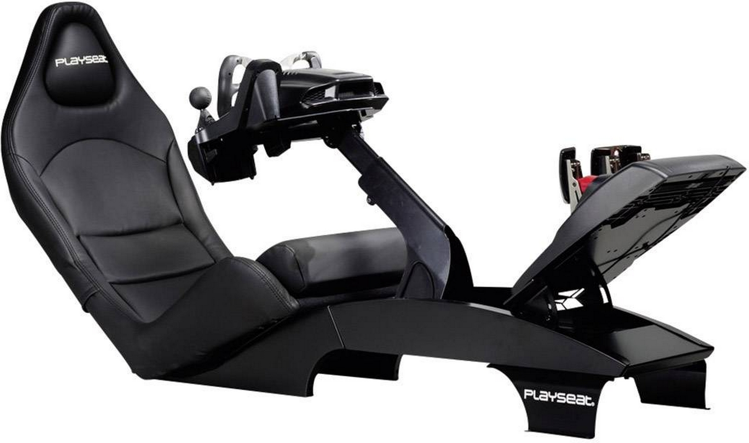 Simulador de carreras Playseat negro con asiento de cuero y volante.
