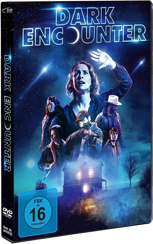 DVD-Hülle mit einer Gruppe von Leuten und dem Titel Dark Encounter.
