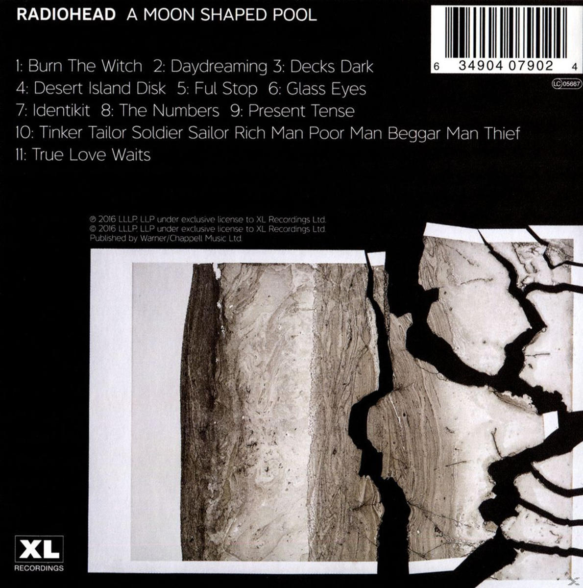 A Radiohead "A Moon Shaped Pool" albumjának hátlapja, dalcímekkel és absztrakt művészettel.
