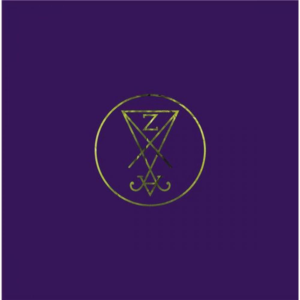 Albumcover: Ein goldenes Symbol mit Kreis und stilisierten Buchstaben auf lila Hintergrund.