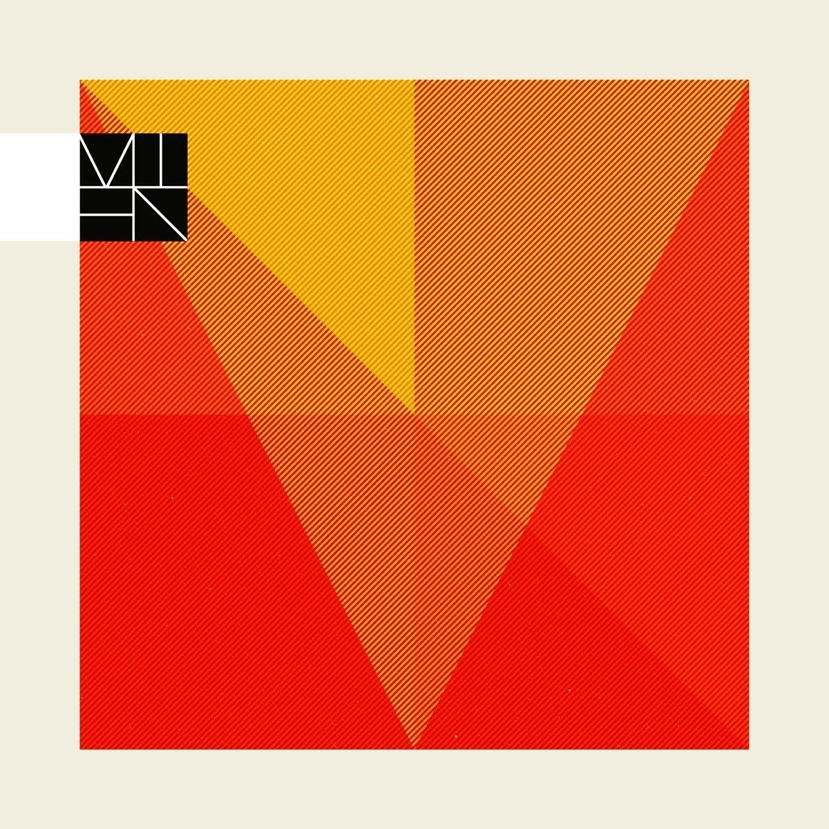 Abstraktes Design, rot, orange und gelb. Das Wort MILAN in Schwarz und Weiß.
