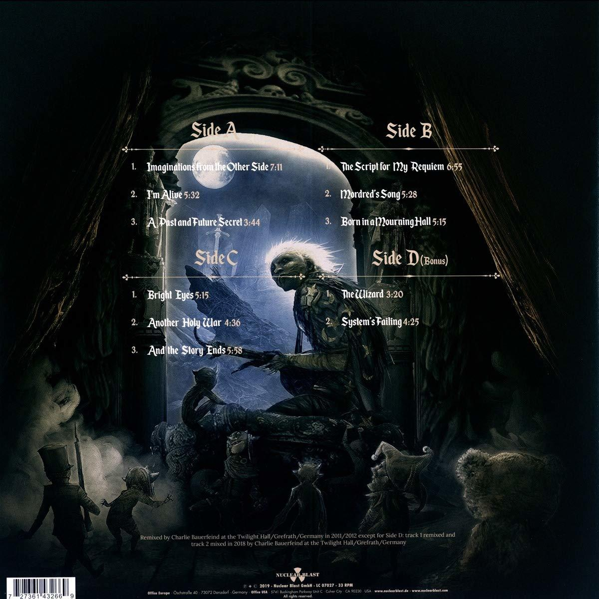 Albumcover: eine dunkle Szene, Figuren und eine Titelliste. Die Farbe ist dunkel.