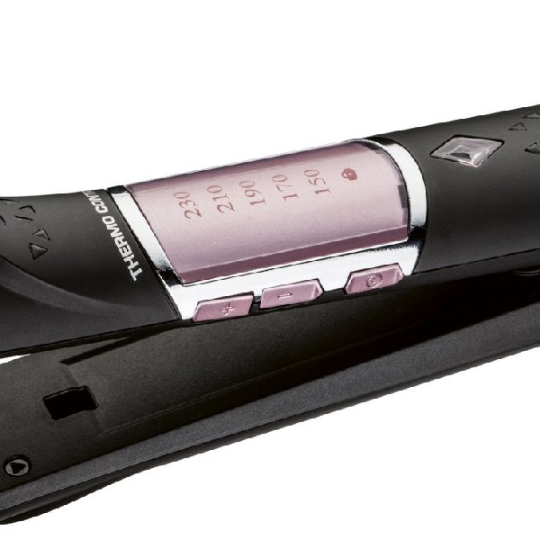 Una plancha de pelo negra con una pantalla digital.