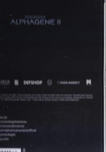 Schwarzes Gehäuse mit Text: DELUXE, ALPHAGENE II und mehreren Firmenlogos.