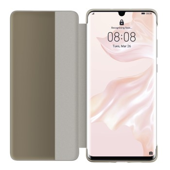 Smartphone in einer braunen Klapphülle, offen, zeigt den Bildschirm. Die Zeit ist 08:08.