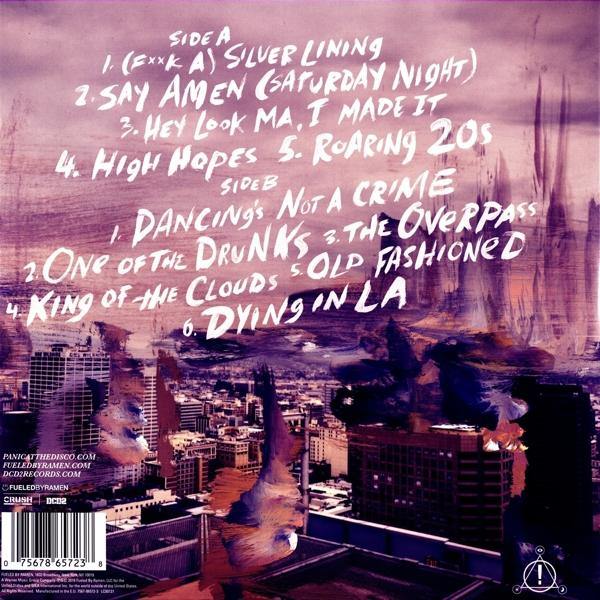Album borítója dalszövegekkel egy városkép felett. A címek között szerepel a 'Silver Lining', a 'High Hopes' és a 'Dying in LA'.