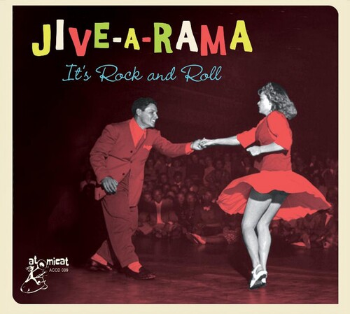 Een stel danst in vintage stijl. De vrouw draagt een rode jurk en de man een rood pak.