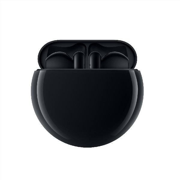 Auriculares inalámbricos negros dentro de un estuche de carga negro.